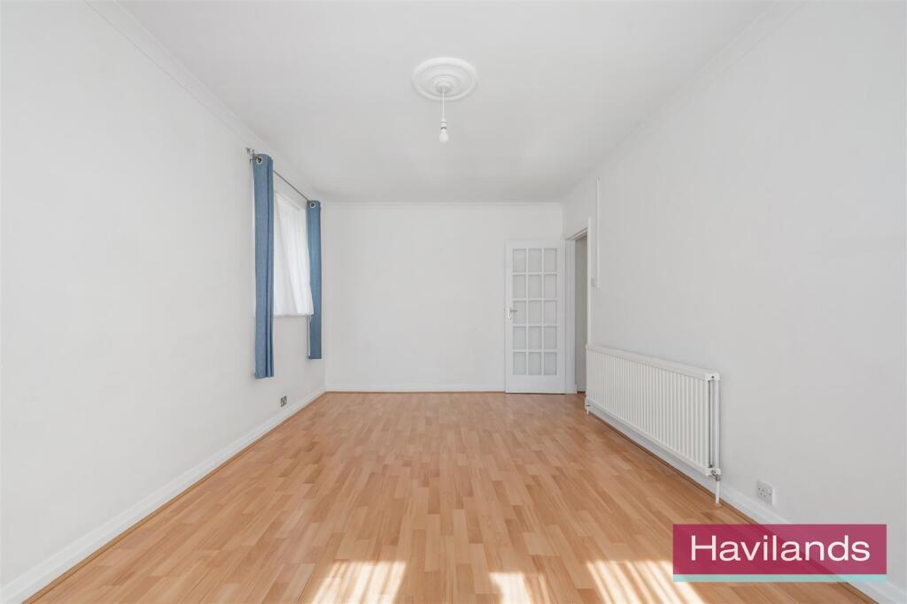 Eaton Park Court-10.jpg