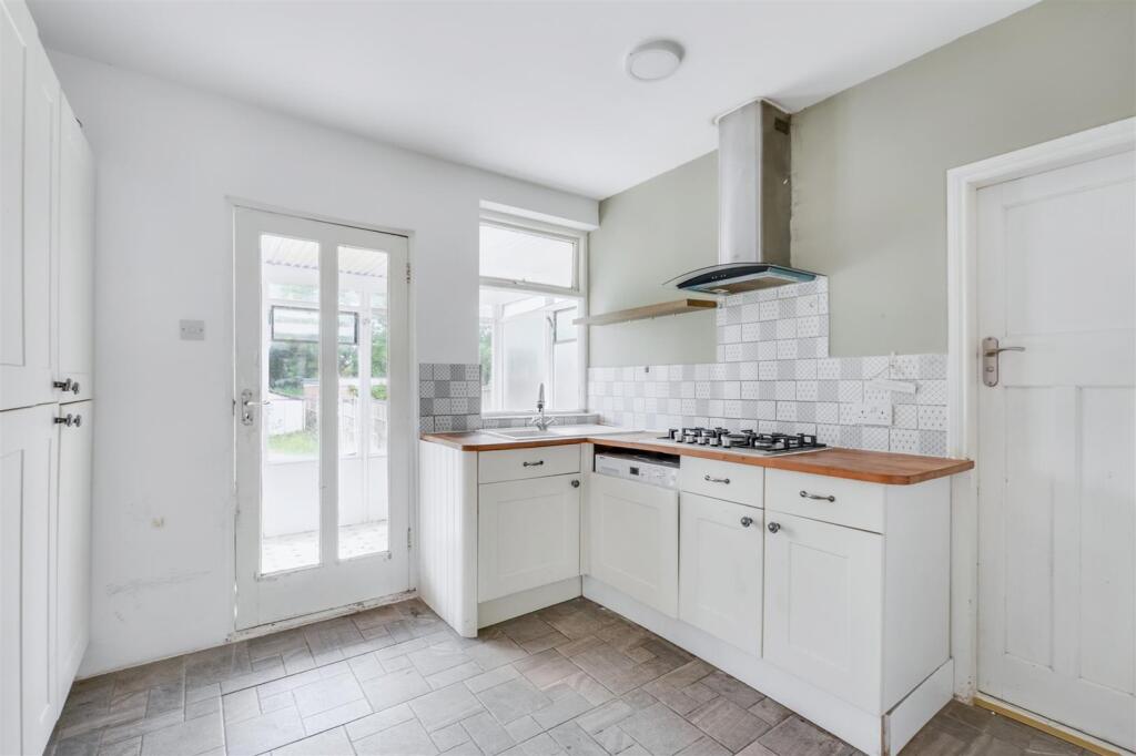 Kitchen_1.jpeg