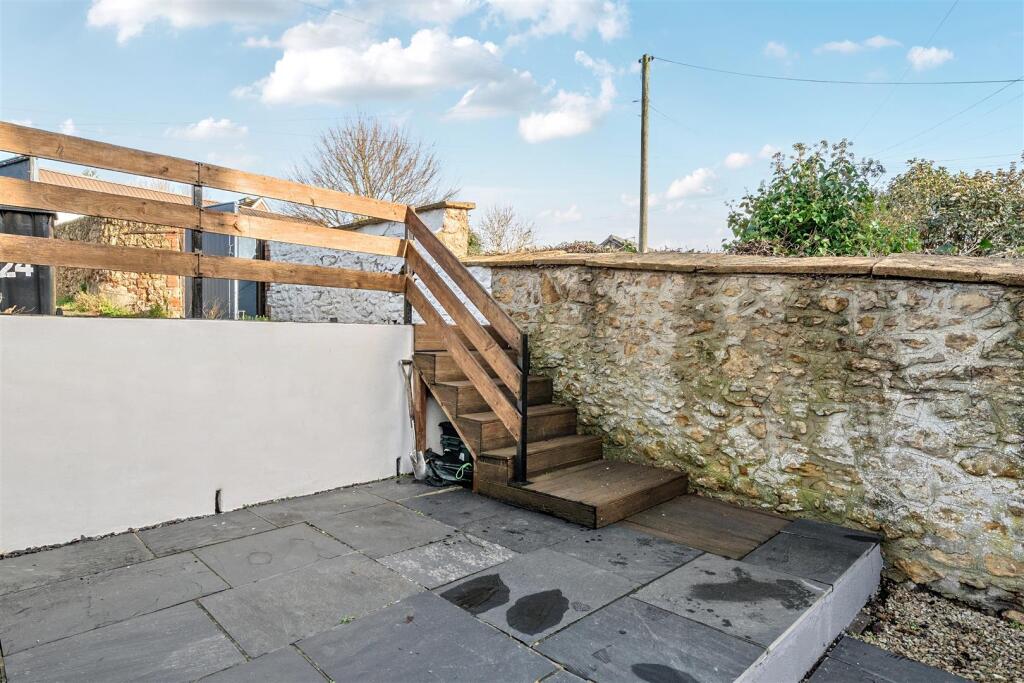 Courtyard garden and parking