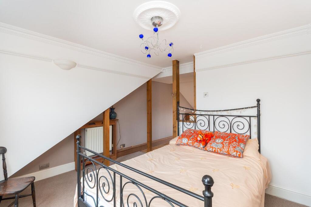 0W1SSE - Bedroom K.jpg