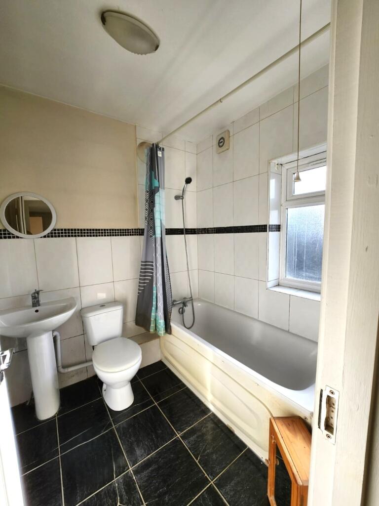 bathroom locket