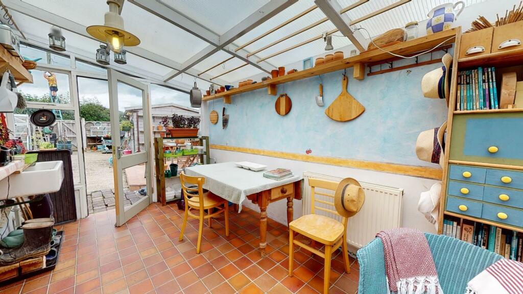 SUN ROOM