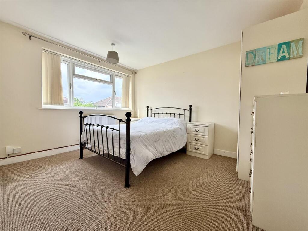 Bedroom1.jpg