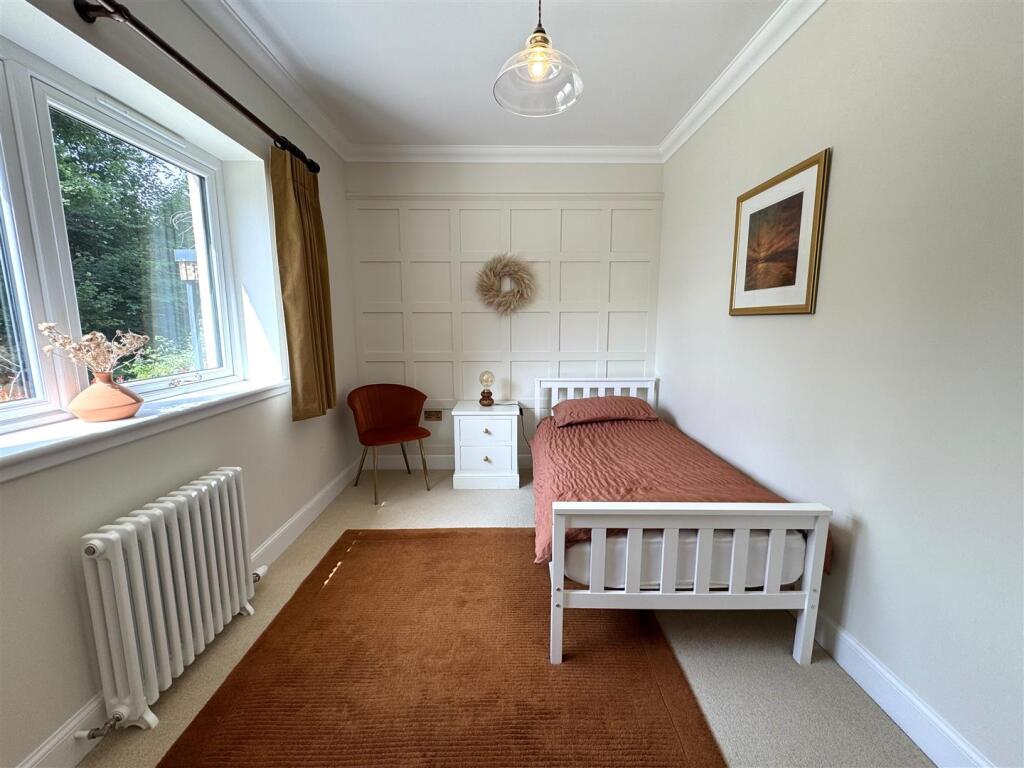BEDROOM 4.JPG