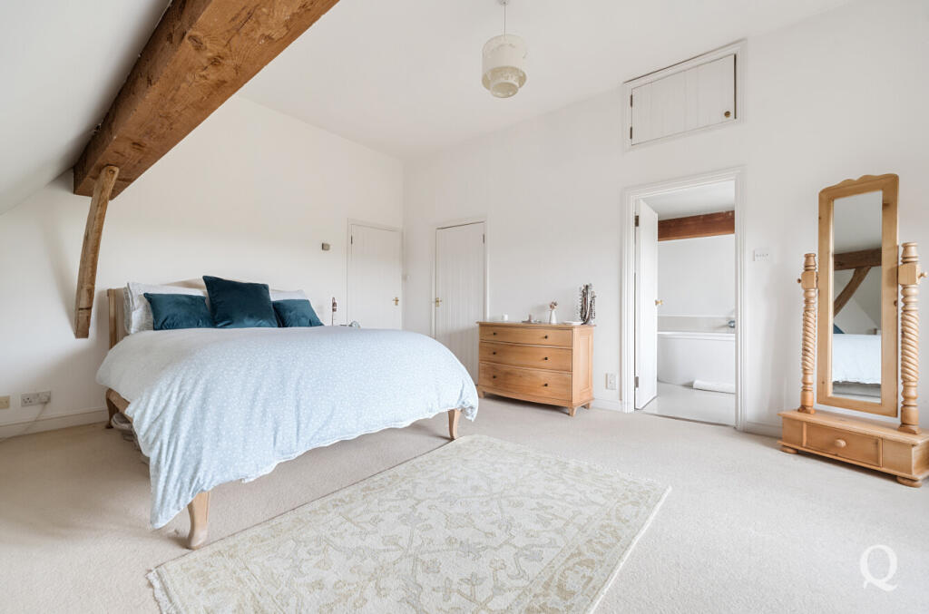 050a6572-604b-4d6...