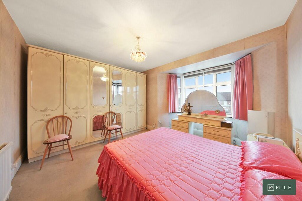 702 North Circula...