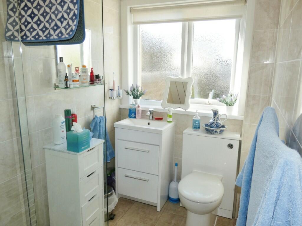 Shower-Room