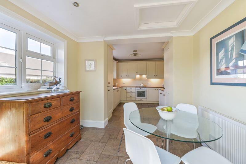 Kitchen / Breakfast Room