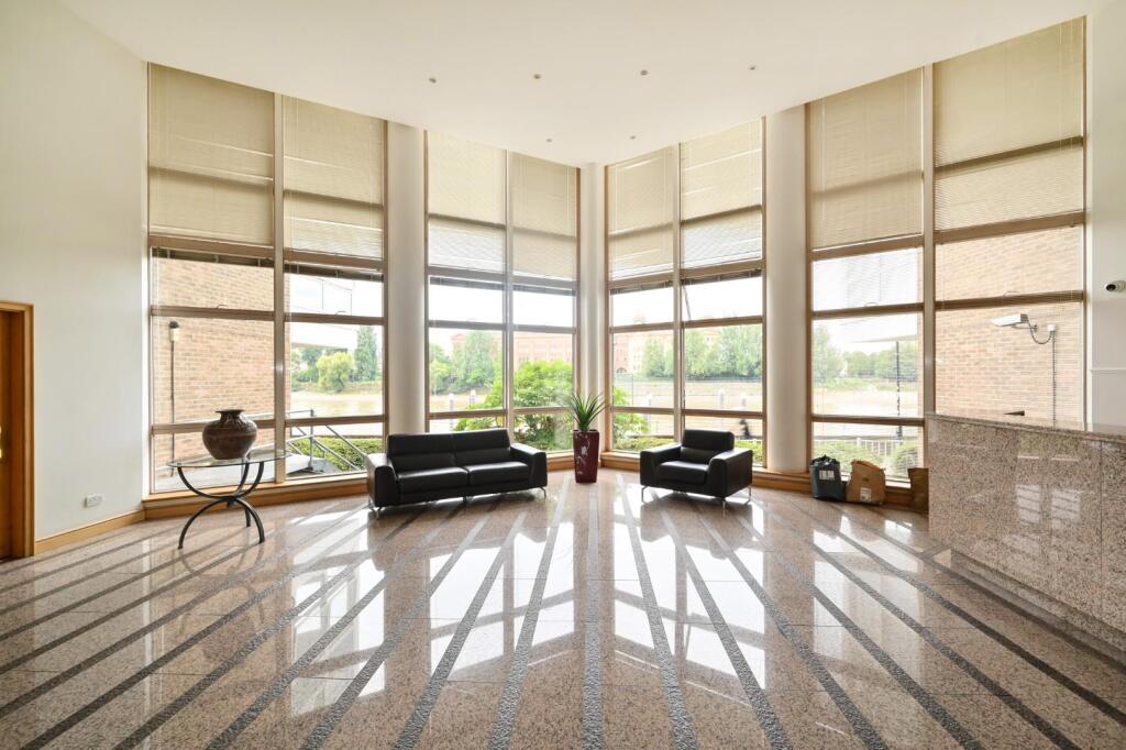 King-Henrys-Reach-Common-Parts (3).JPG