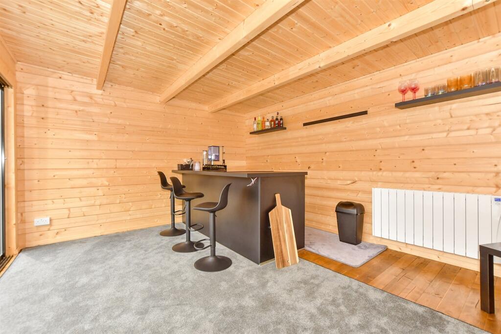 Workshop/Outbuildings