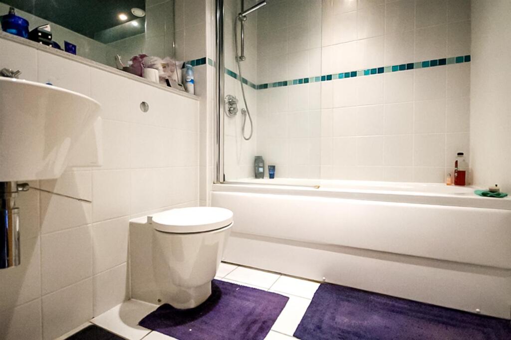 Bathroom-2.jpg