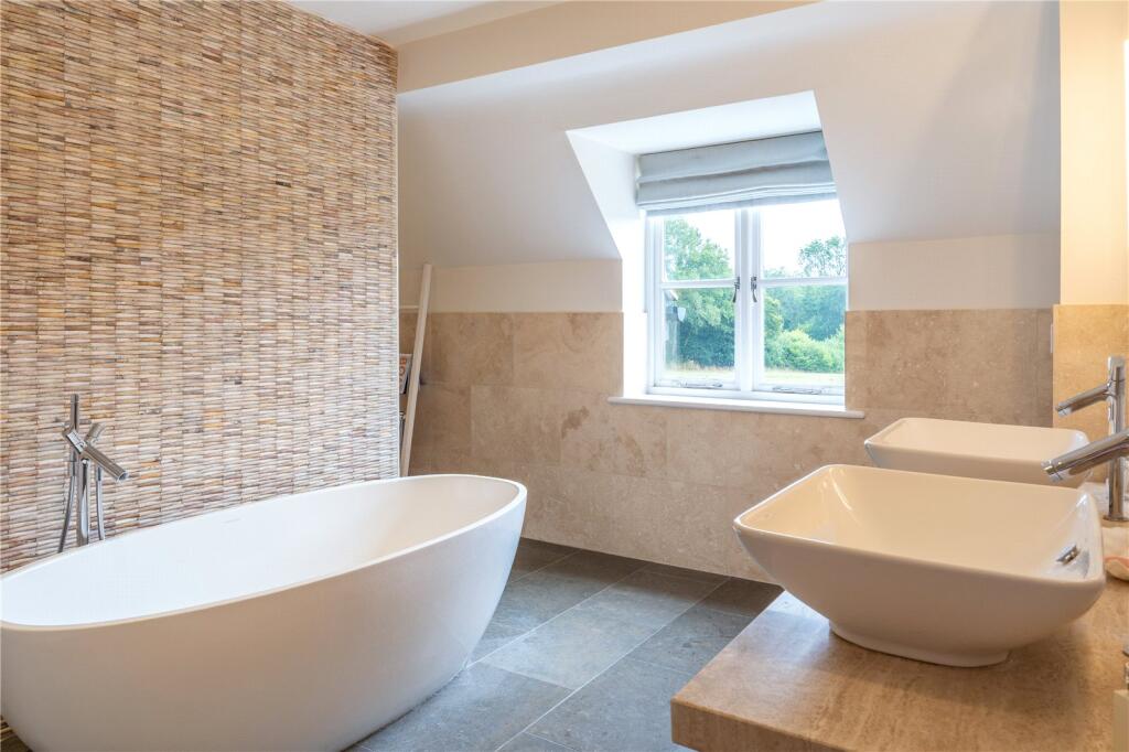 Principal Bathroom