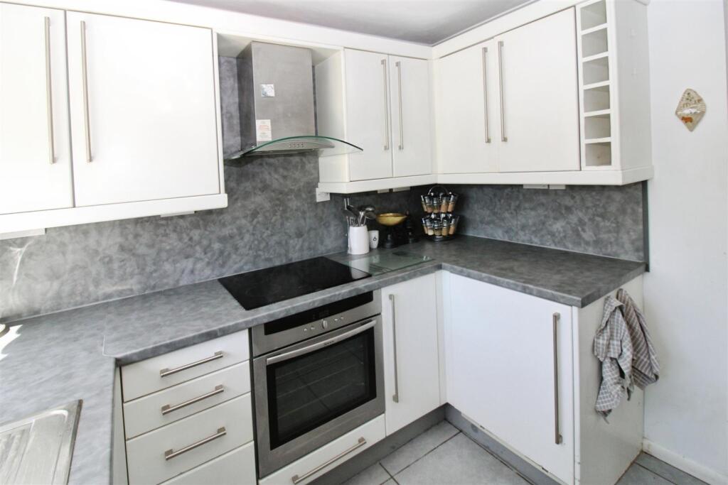 Fitted Kitchen