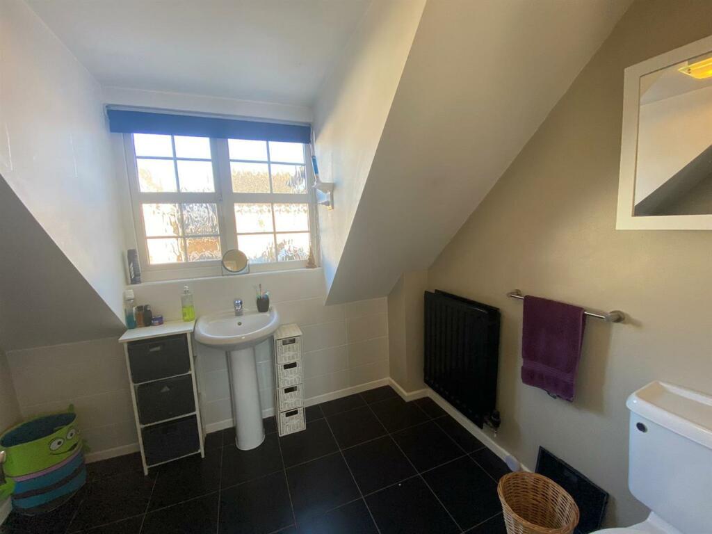 En Suite: