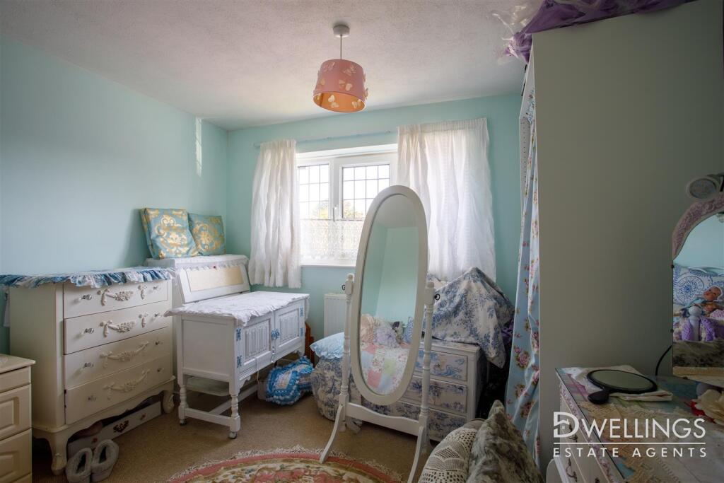 DWELEST- 7 Lordswell Road, Shobnall, DE14 2TA - 01