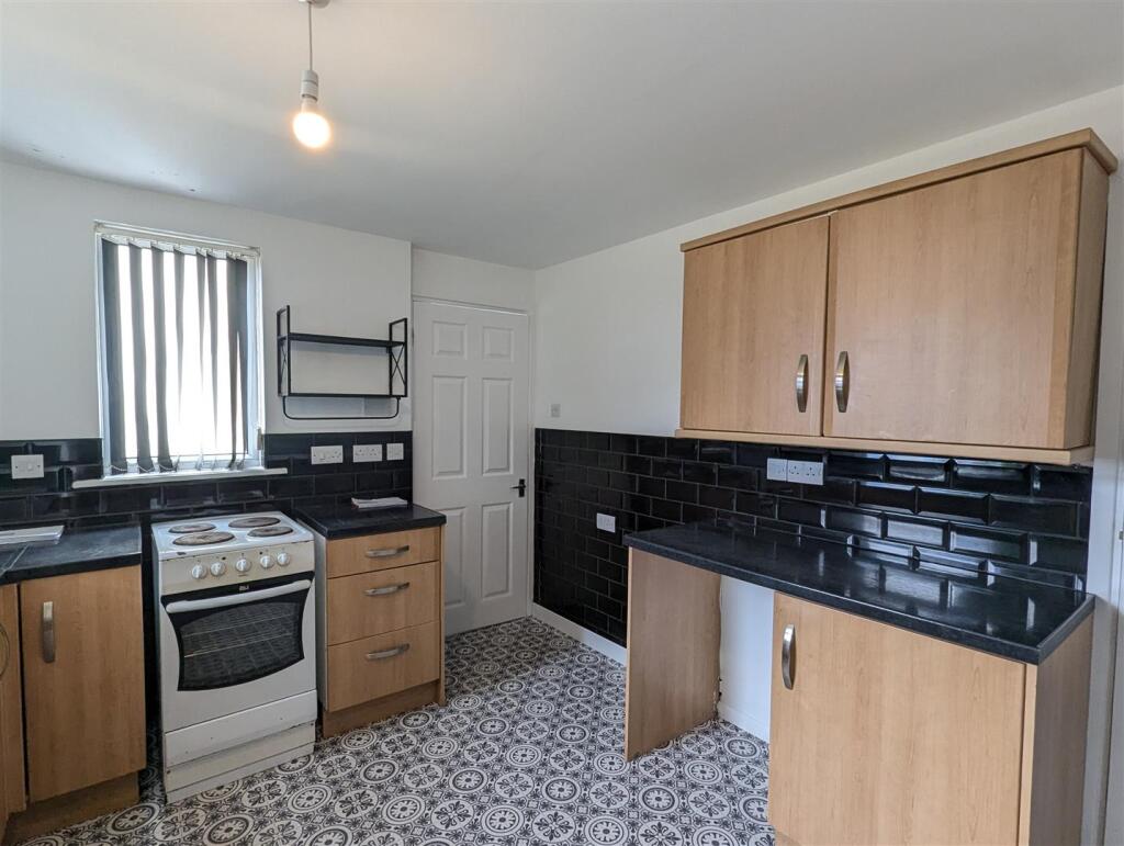 42 Hawkins Kitchen
