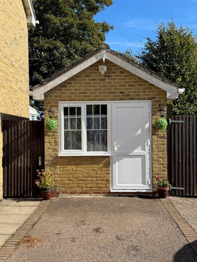 Studio Apartmentv2.jpg