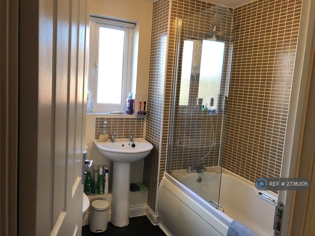 Main Bathroom