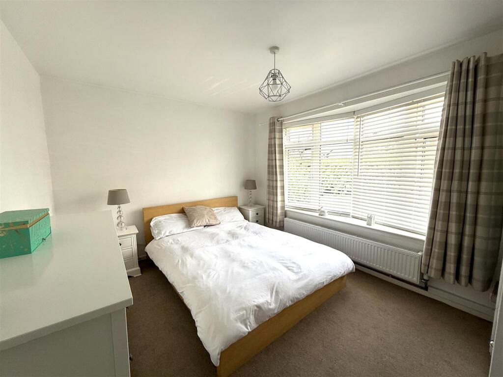 13 hillway bed 3.jpeg