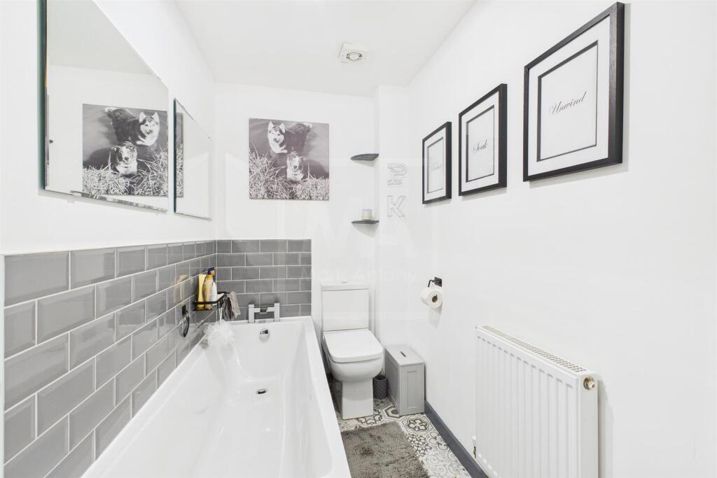 Main Bathroom