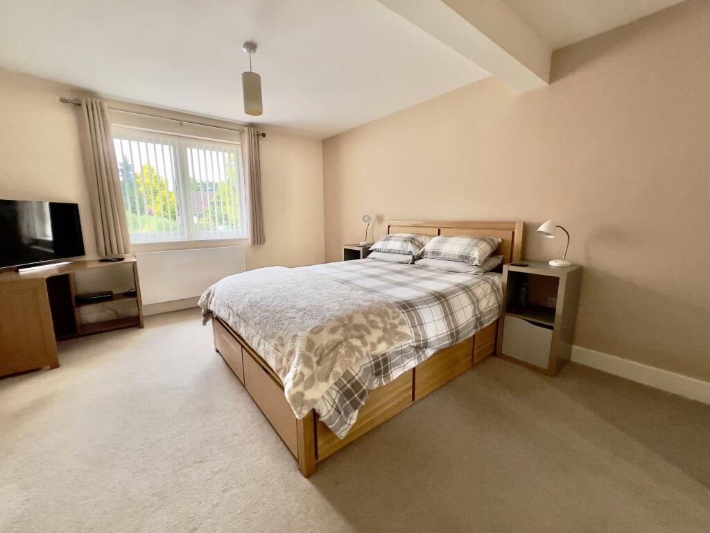 Principal bedroom