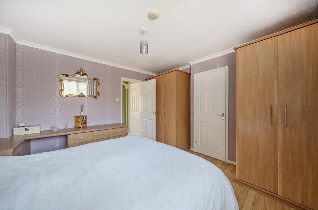 1306169-17-684c06...