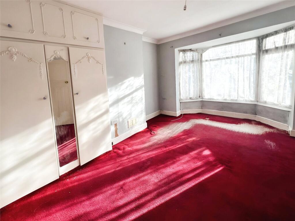 Bedroom 2 (Front)