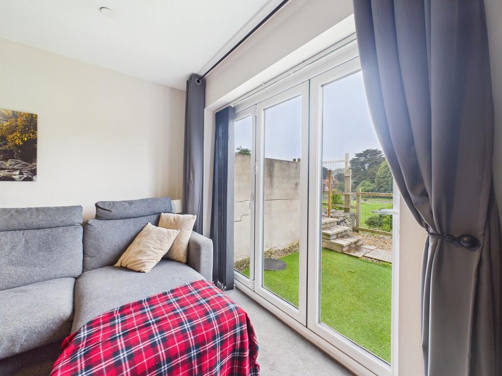 CAM02089G0-PR0506...