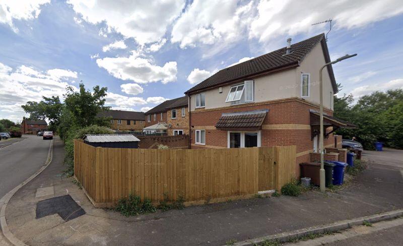 Front &amp; Side Garden