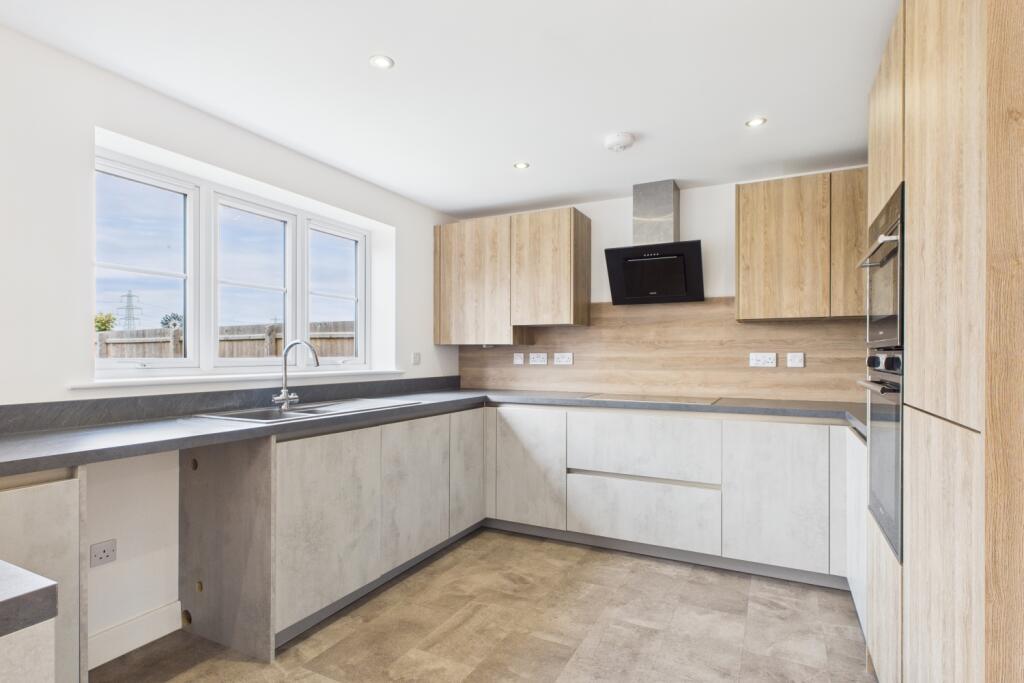 EweMove Spalding - Kitchen