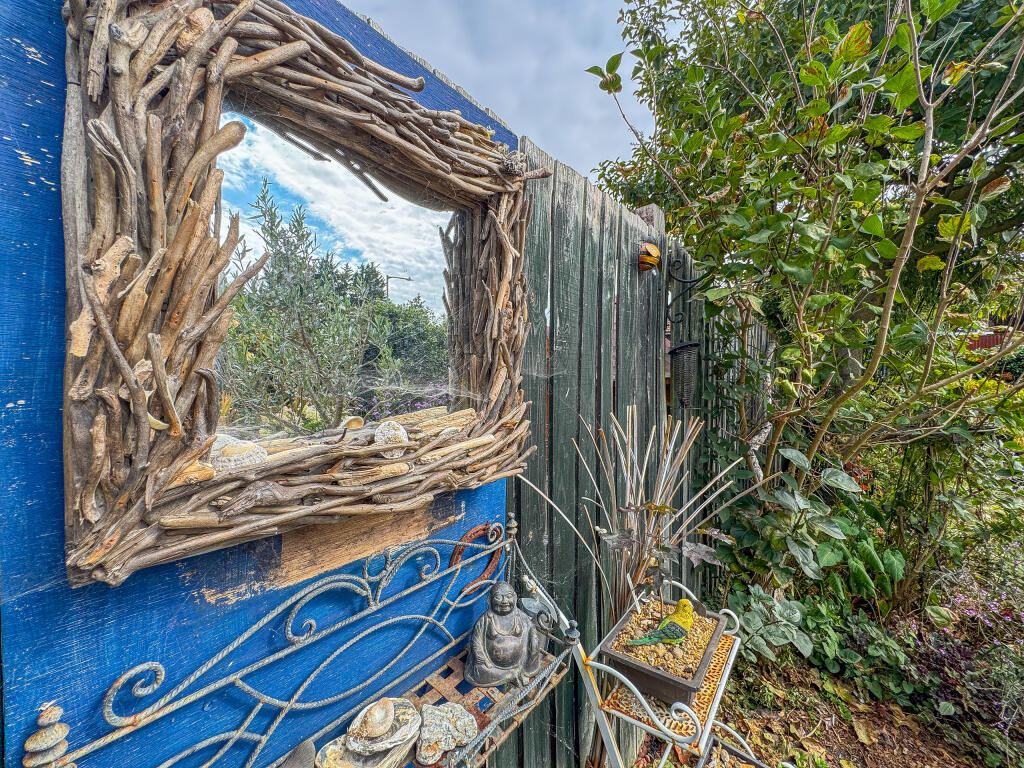 20250822_093609585_iOS_edited