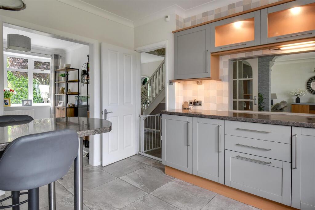 BREAKFAST KITCHEN