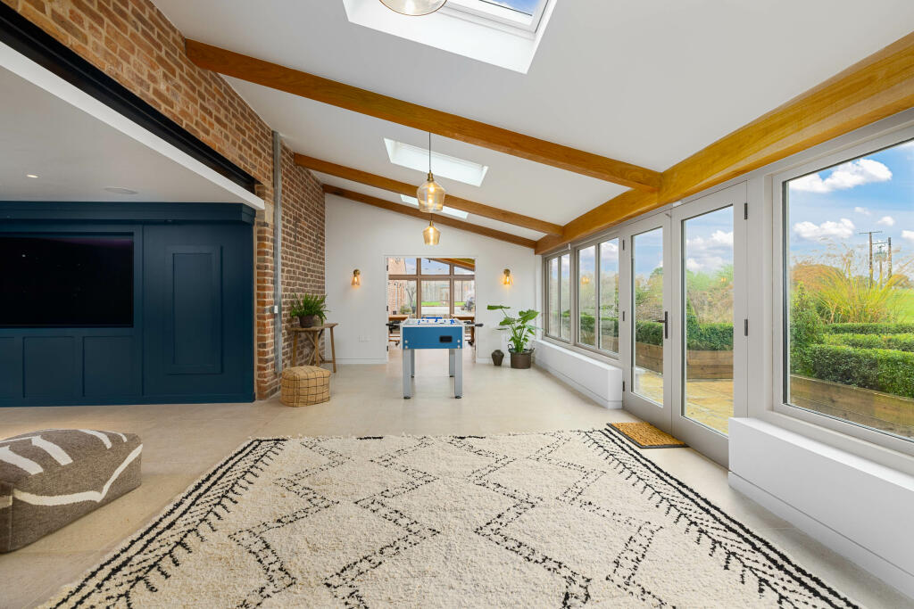 20231011-1259_Maison Haus - Blakeley Stables, Knut