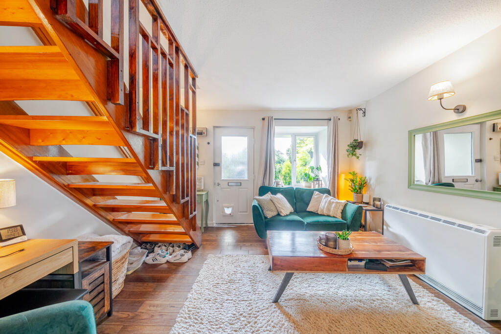 1296732-2-682e2a0...