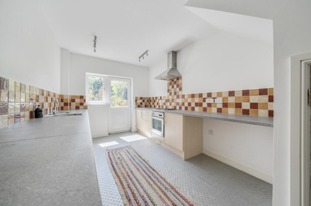 131998318687a3e3995d3c