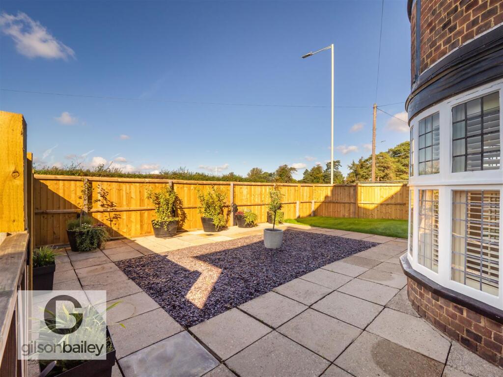 140ConstitutionHill-5.jpg