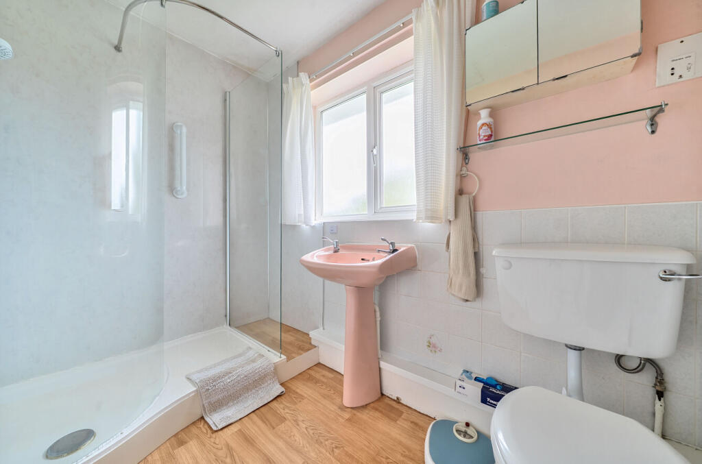 1298803-1-68359d3...