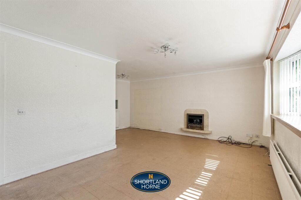 17 Roman Way WM (11 of 20).jpg