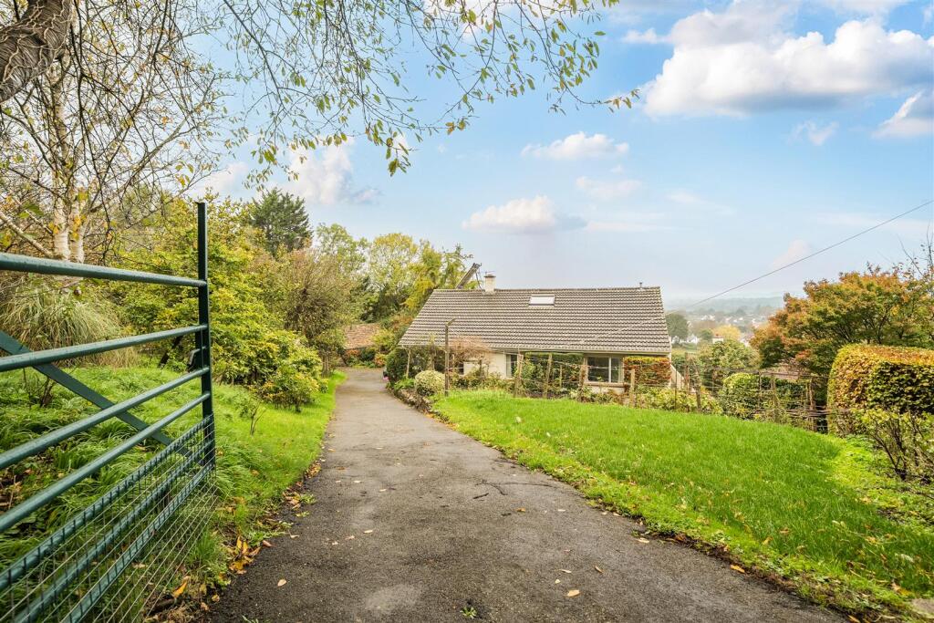 The Quarry House, 39 Church Town, Backwell, North 