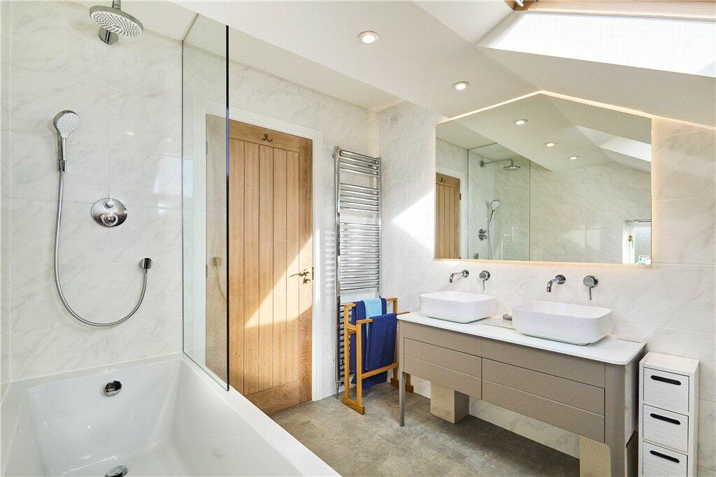 Ensuite Bathroom