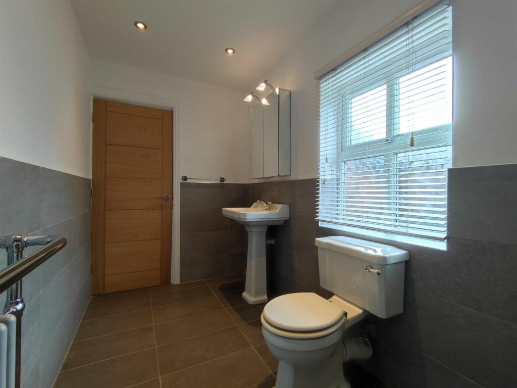 Bathroom 2