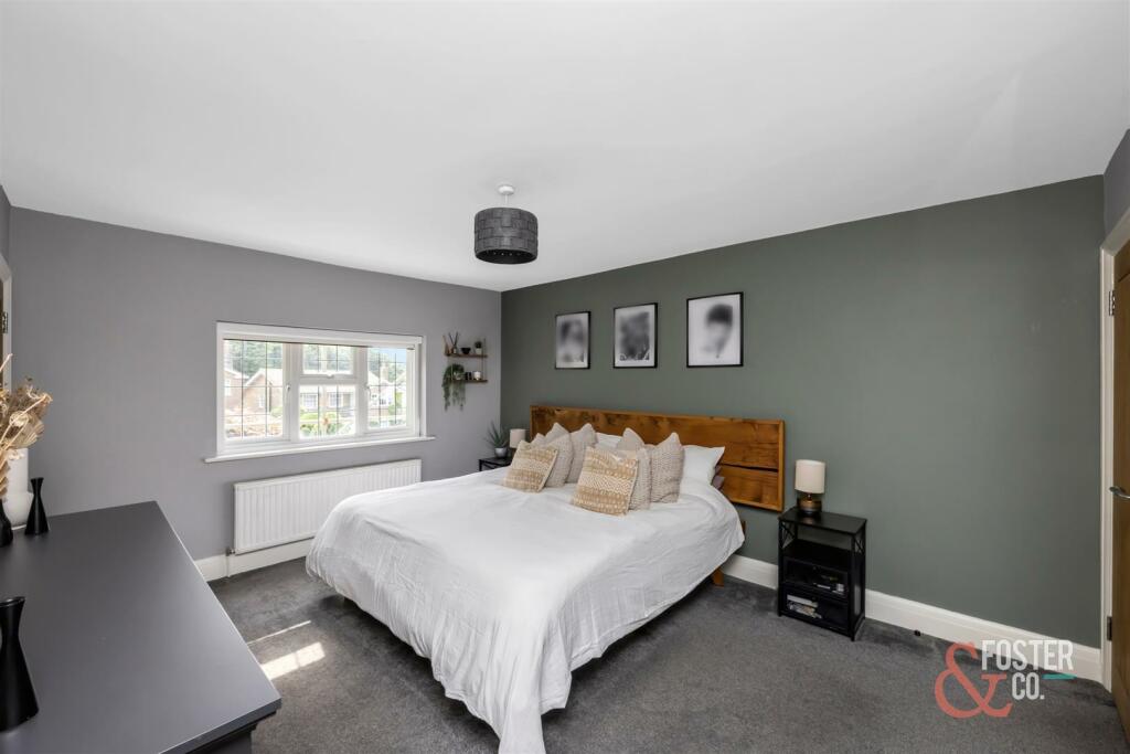 Woodland Drive 148-010.jpg