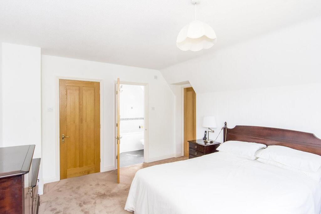 (Bedroom One Photo Two)