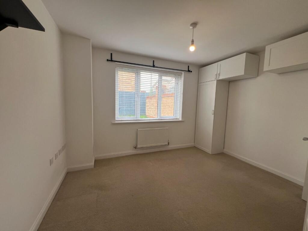 Bedroom 2.JPG