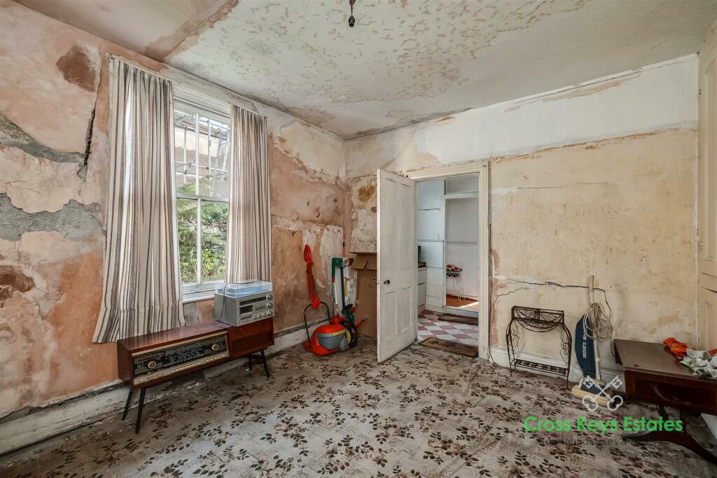 Breakfast Room