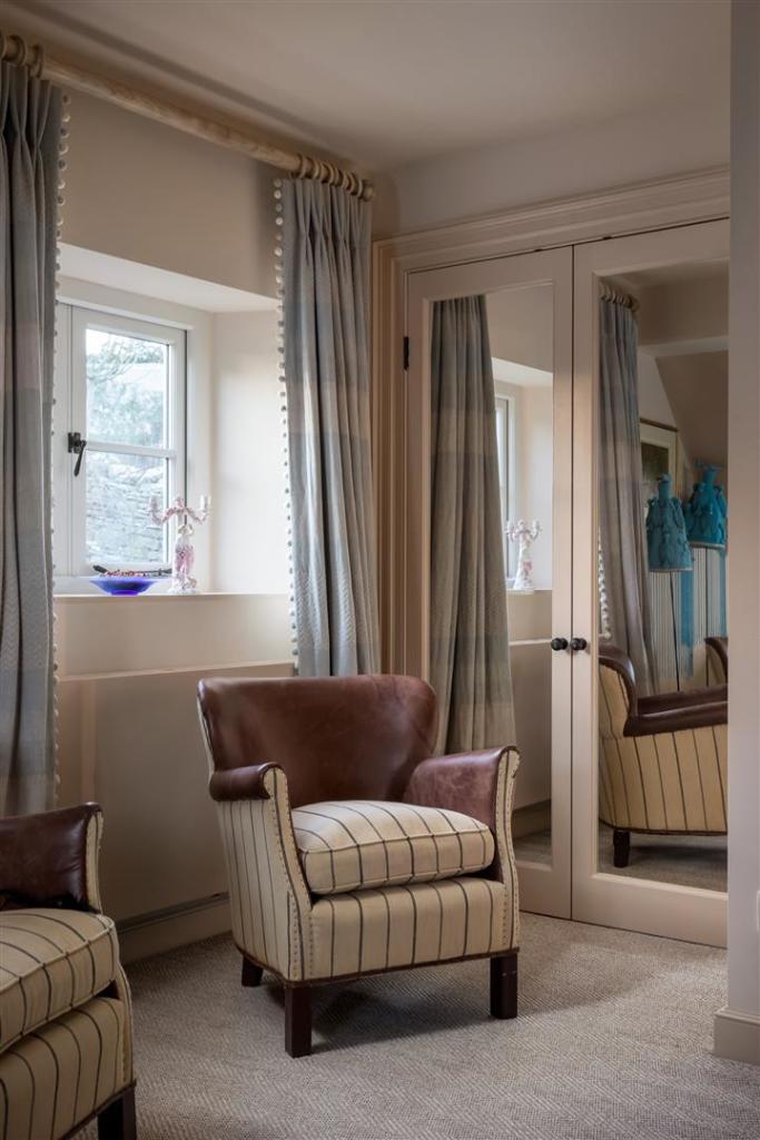 15 - Ditch Lane Cottage - GL7 5ER - Web.jpg