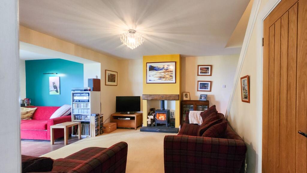 Coach House Cottage - Living Room