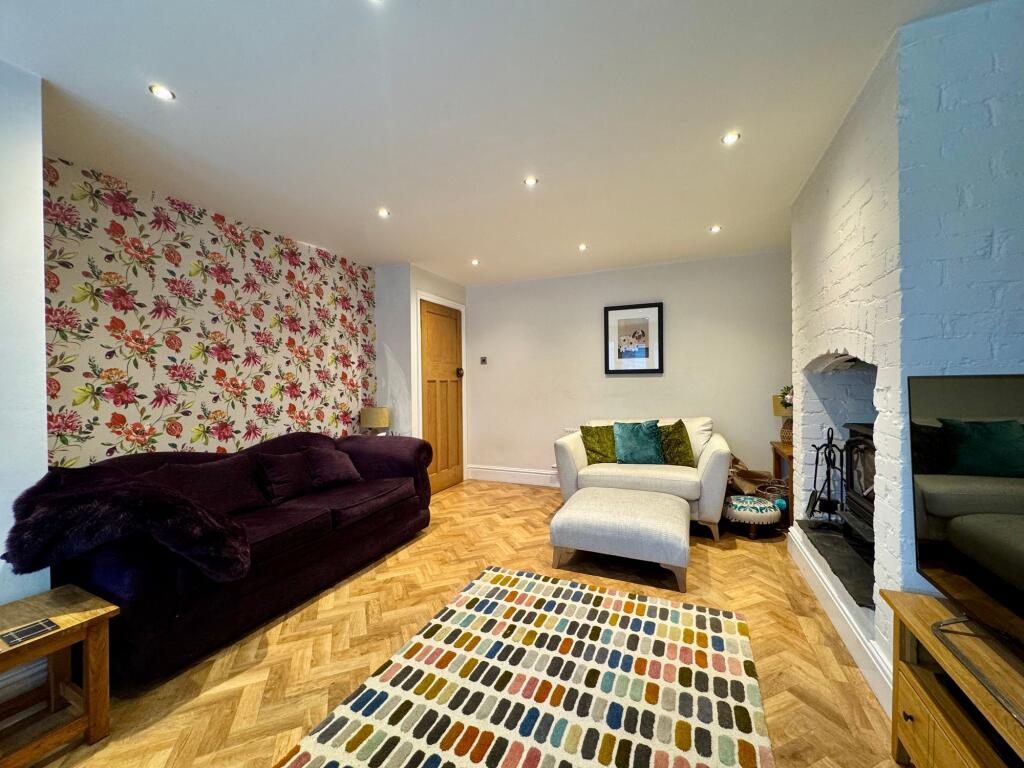 2nd Lounge &amp; Dining room