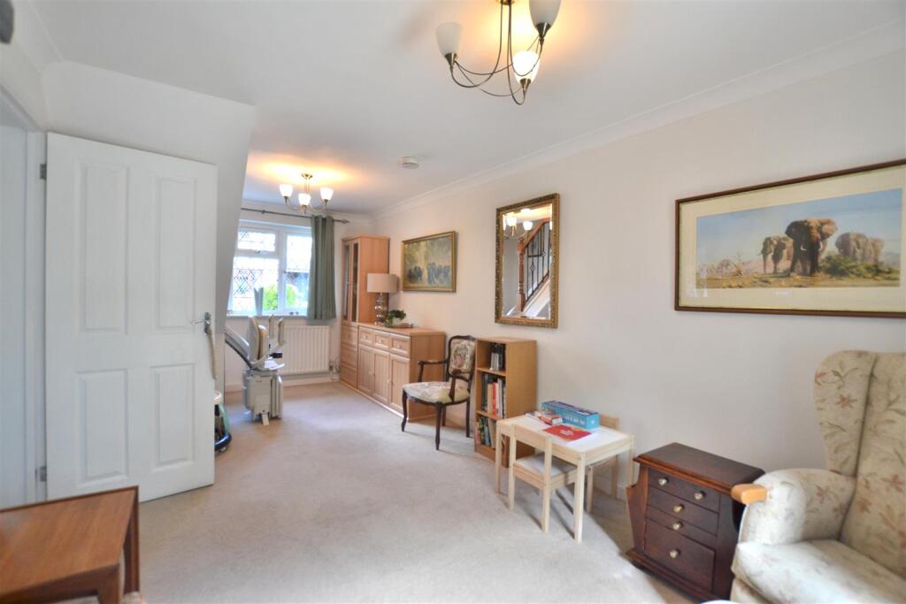 Annex Sitting Room 2.JPG