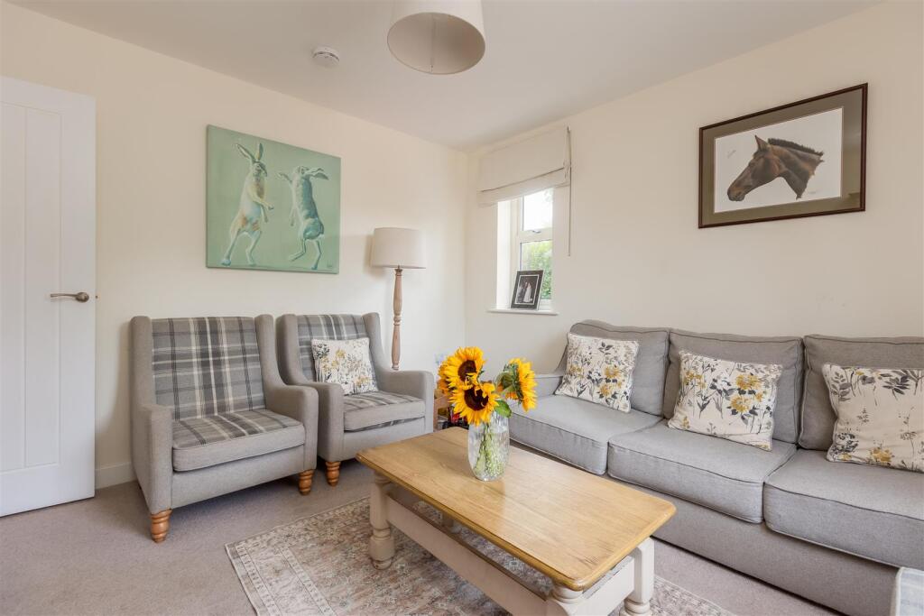 Pasture Cottages 2 Sitting Room-2.jpg